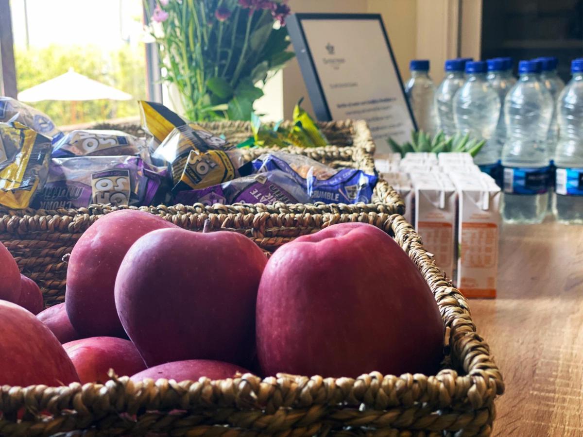 Orchid Epsom; Sure Hotel Collection By Best Western Luaran gambar