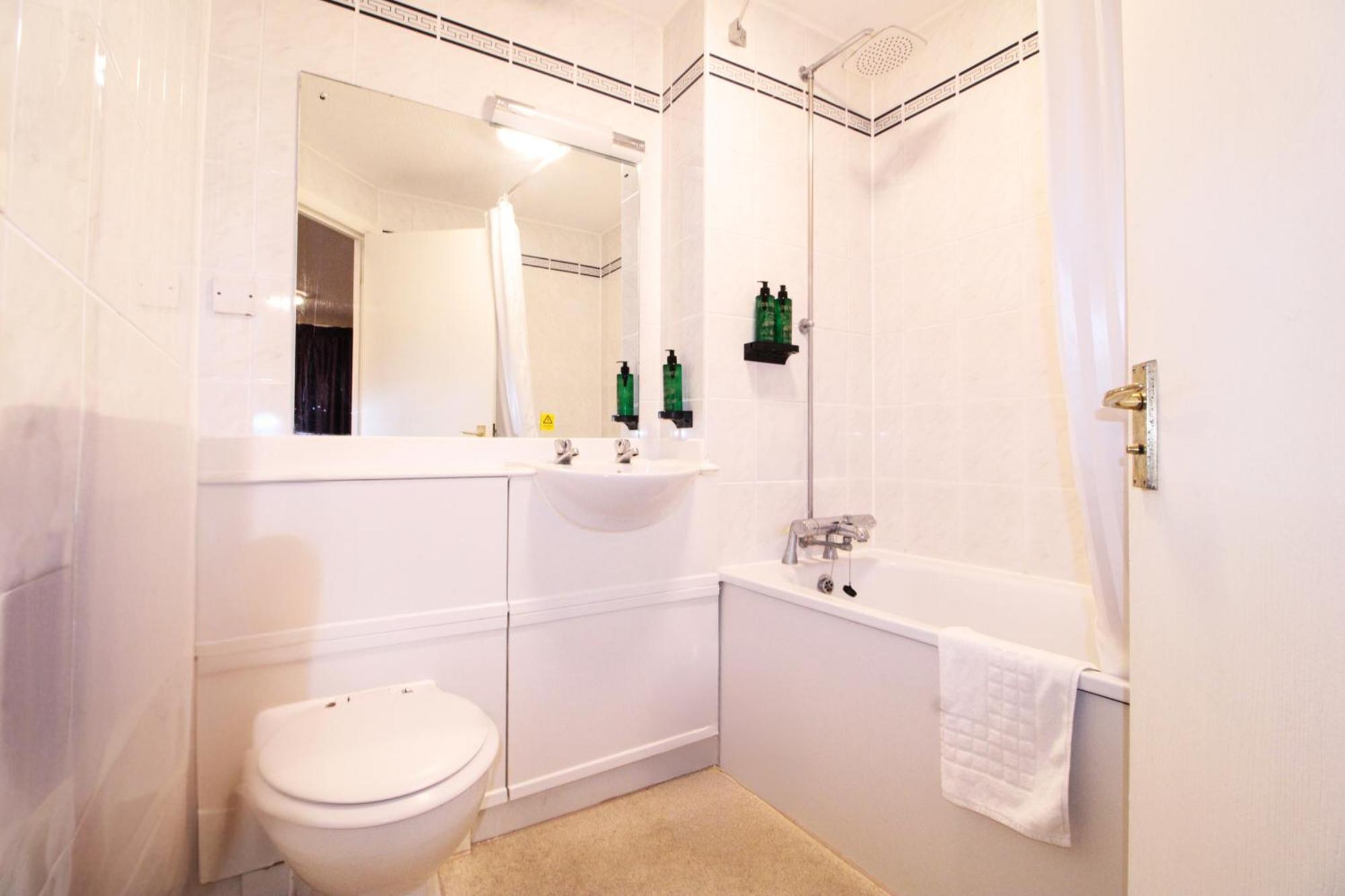 Orchid Epsom; Sure Hotel Collection By Best Western Luaran gambar